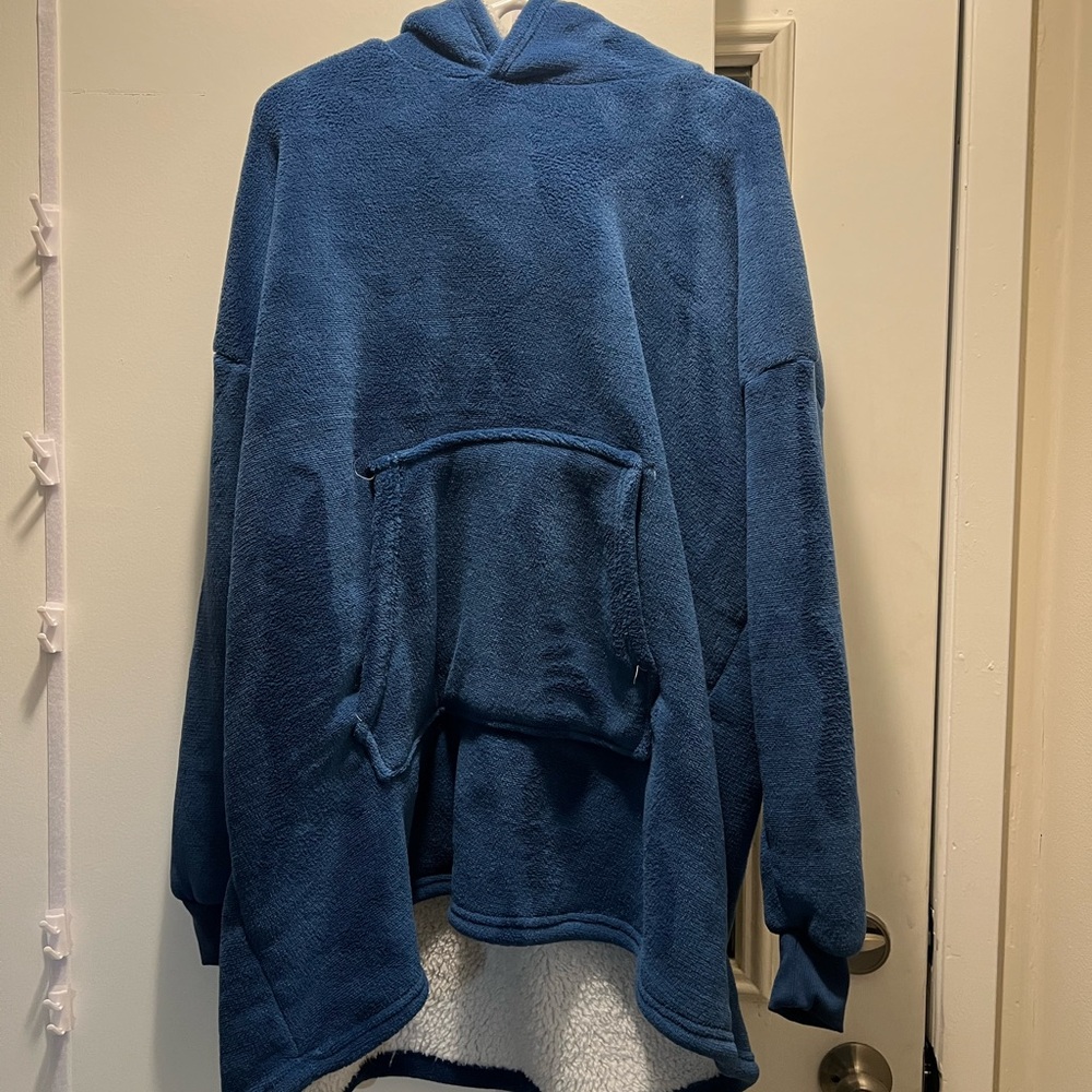 Oversized Snuggie pullover